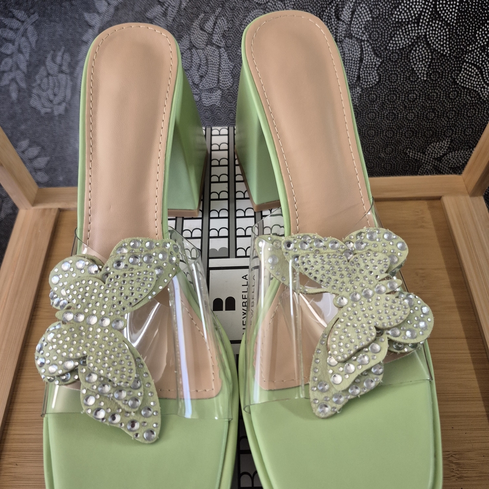 Women's Heels with Rhinestone Butterfly 10.5